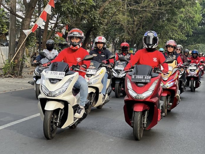Convoy Merdeka Honda PCX