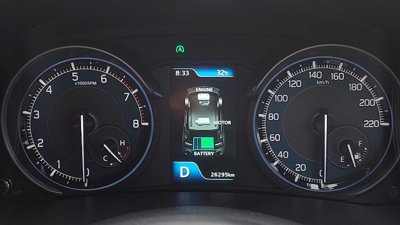 Review Suzuki XL7 Hybrid