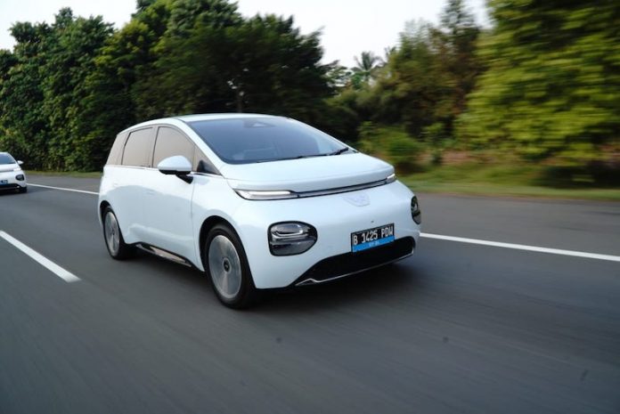 Test Drive Wuling Cloud EV
