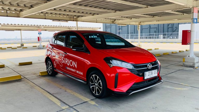 Berkendara Tanpa Ribet di Semarang, Ini Keunggulan Daihatsu Sirion yang Bikin Jatuh Hati