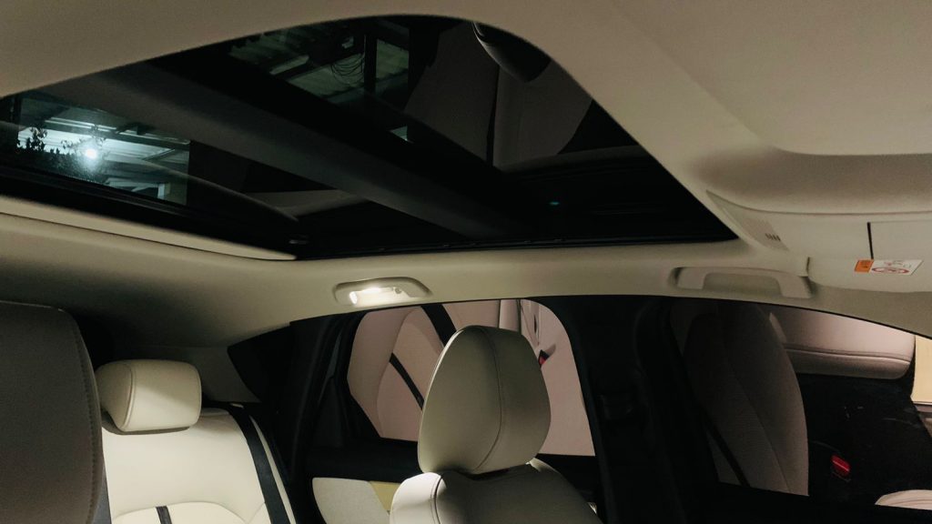 Sunroof Mazda CX-60