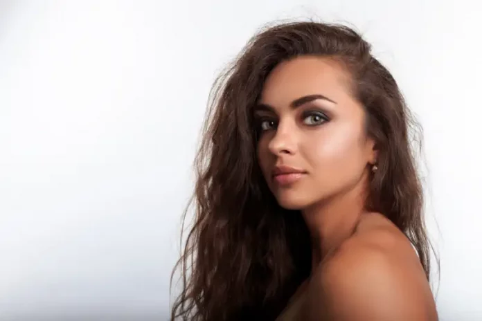 warna rambut yang cocok untuk kulit sawo matang