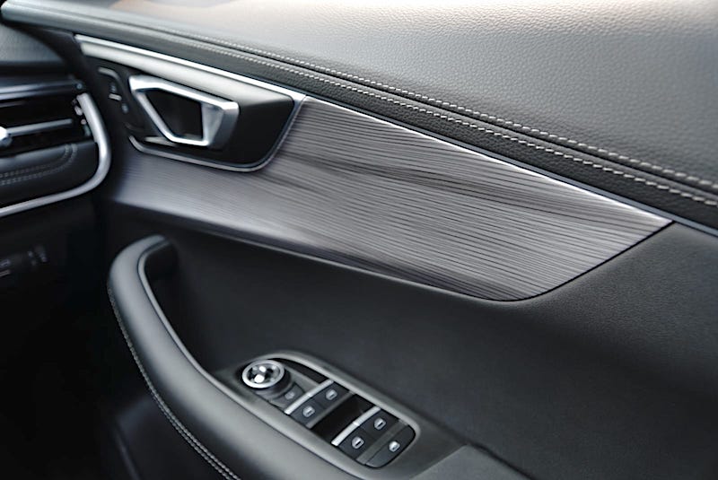 First Drive Chery Tiggo 8