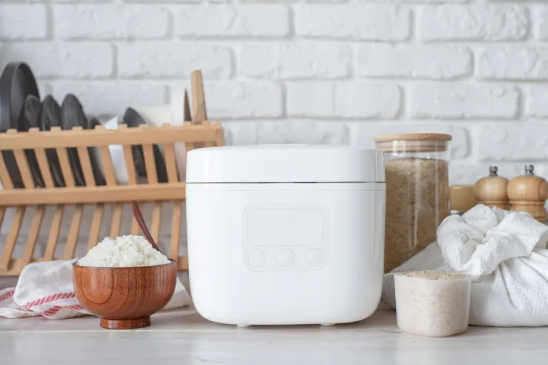 8 Rekomendasi Merk Rice Cooker Terbaik - OLX News