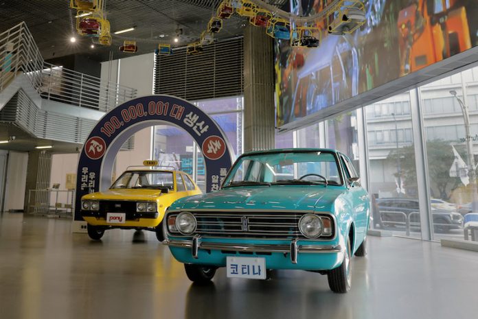 Rayakan Produksi 100 Juta Unit, Hyundai Gelar Pameran "One Step Further"