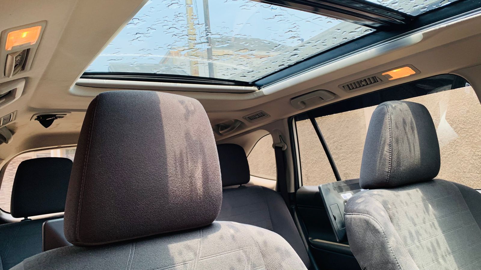 Sunroof Innova Zenix Hybrid OLX