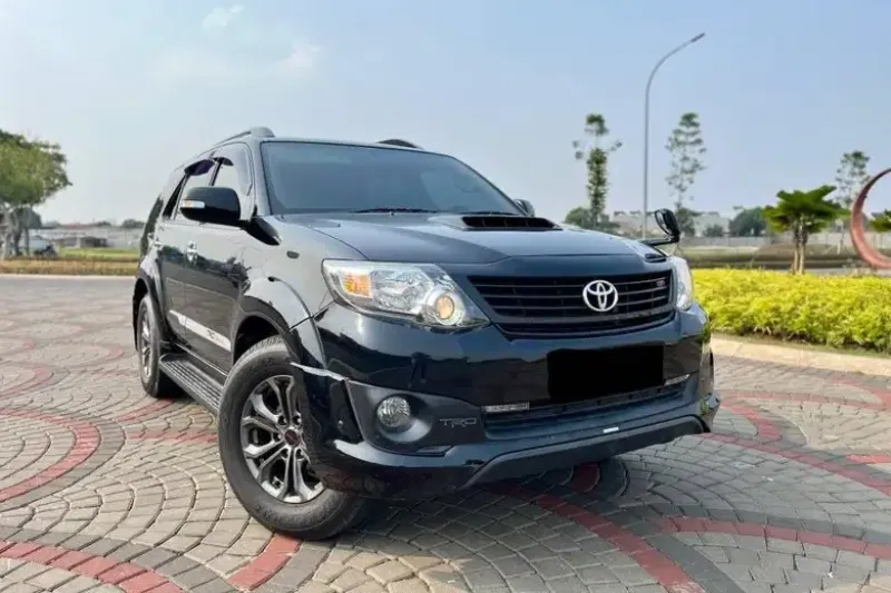 toyota Fortuner VNT