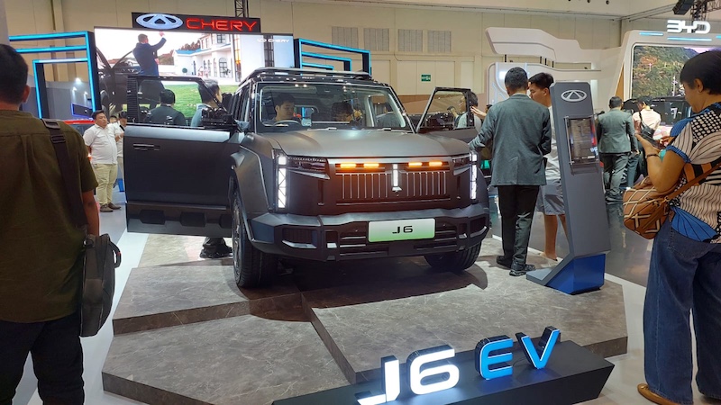 Chery J6