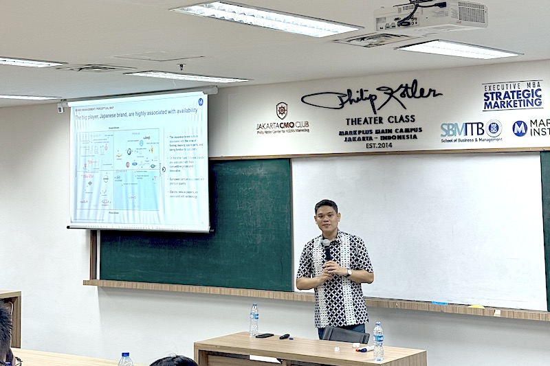 Diskusi Industri Otomotif 2024