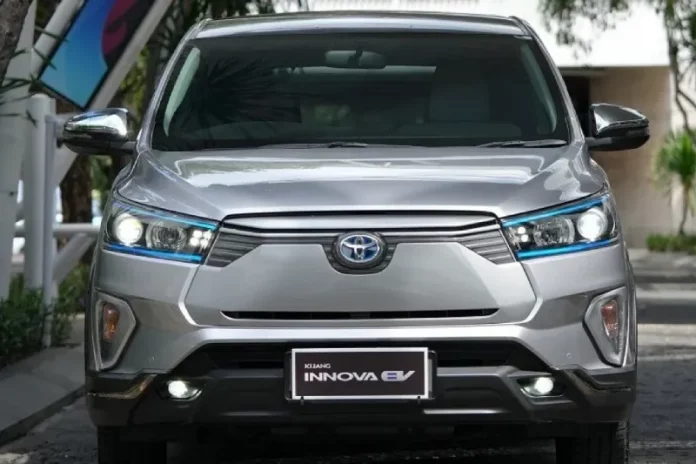 Toyota Innova Listrik