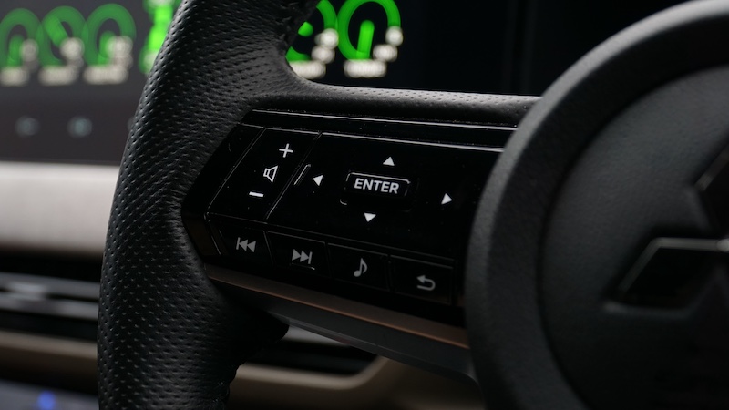 Review Mitsubishi Xforce