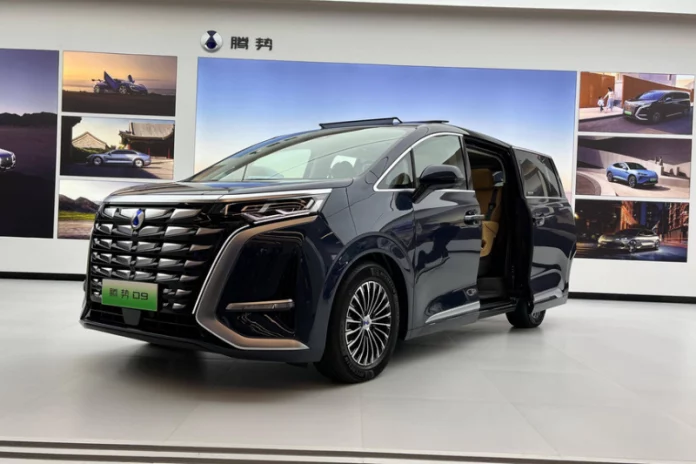 byd denza d9