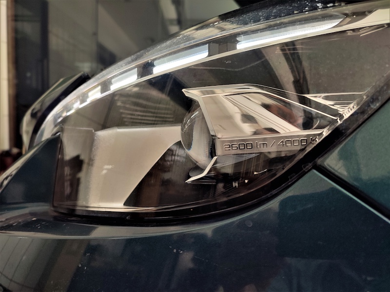 Peugeot Full LED Technology