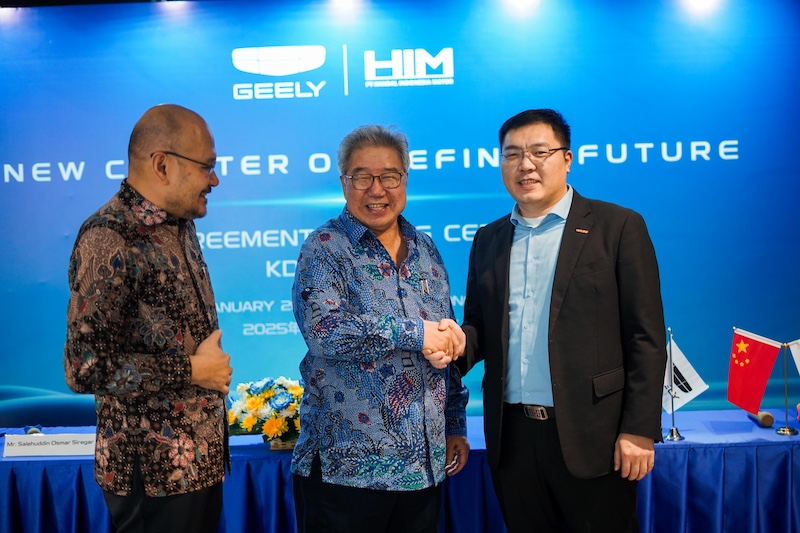 Model Geely Dirakit PT Handal Indonesia Motor