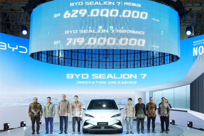 BYD Sealion 7