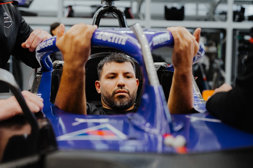 Aguero Porsche Driver