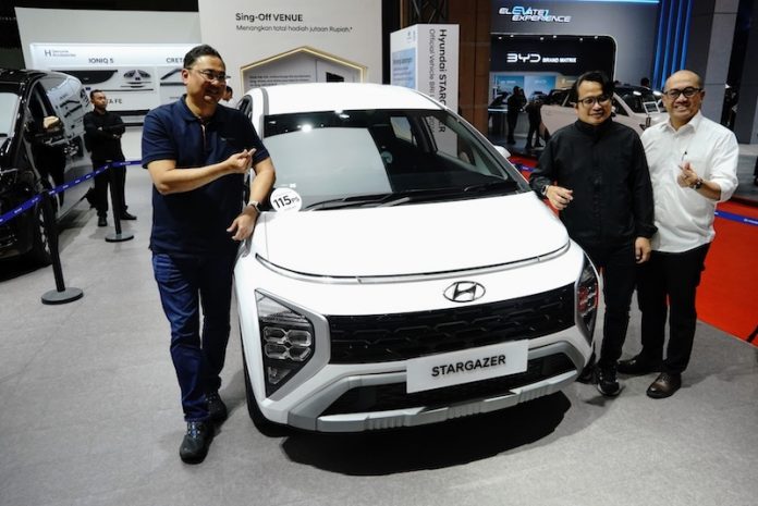 Hyundai Stargazer Essential Tech