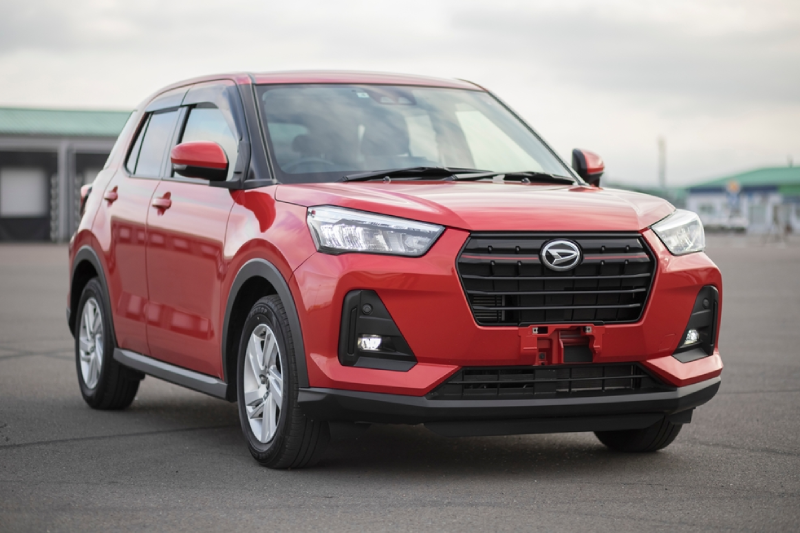 mobil daihatsu rocky