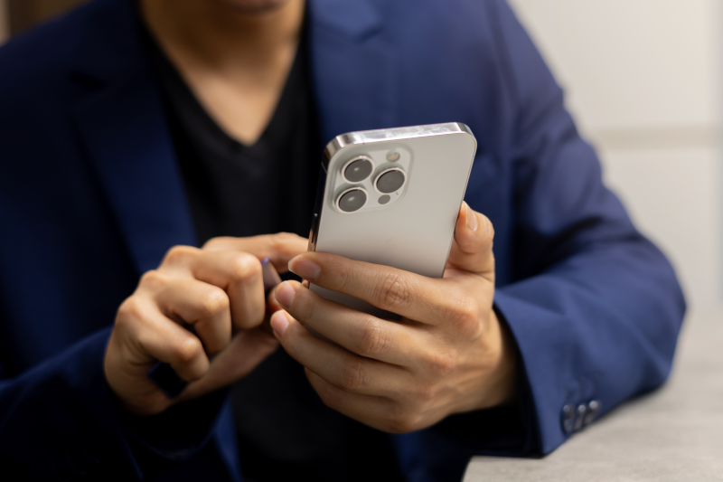 10 Rekomendasi HP yang Mirip iPhone - OLX News