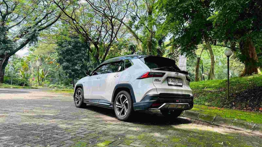 Yaris Cross Hybrid Handling