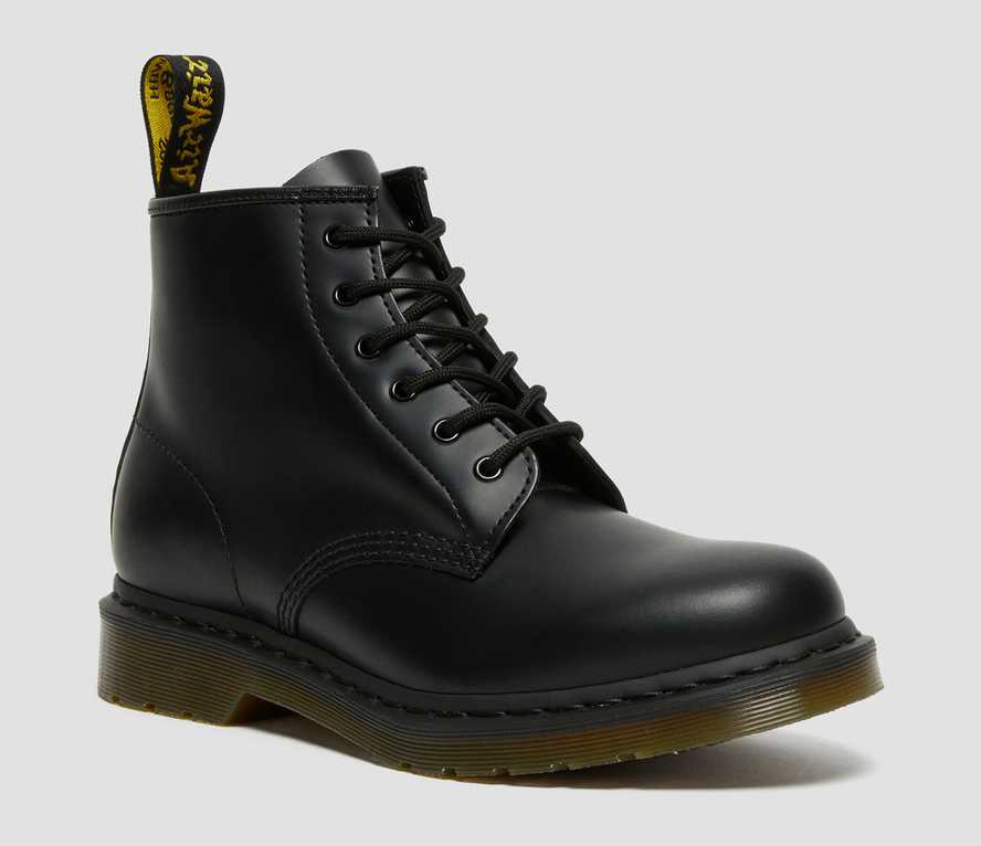 sepatu Docmart pria