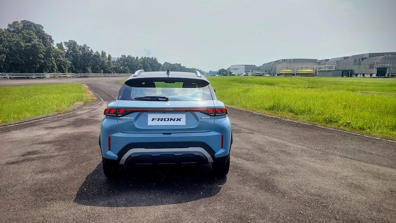 Desain eksterior Suzuki Fronx