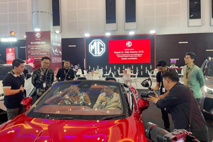 MG Motor IIMS Surabaya 2025