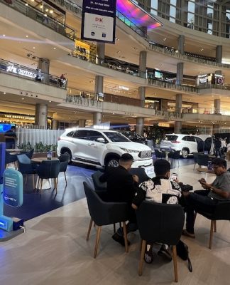 Toyota Space