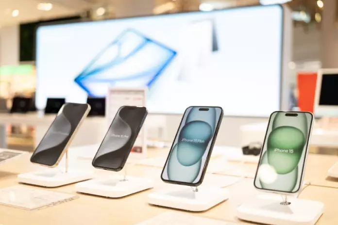 berapa harga iPhone 15