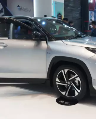 mobil hybrid di indonesia
