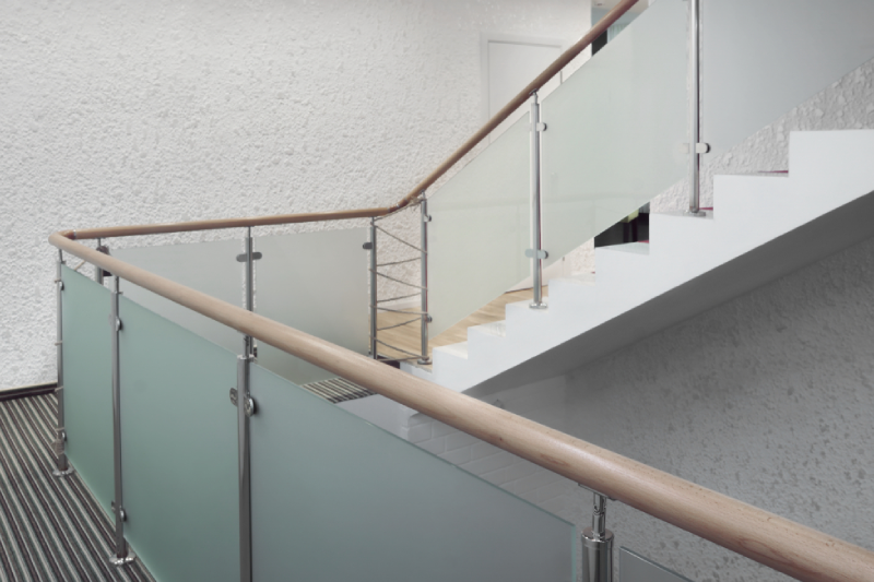 railing tangga minimalis mewah