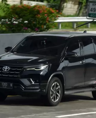 Berapa Harga Mobil Fortuner