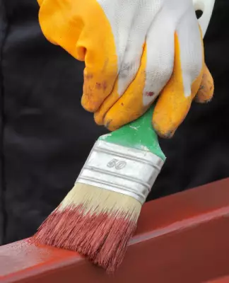 cat besi anti karat