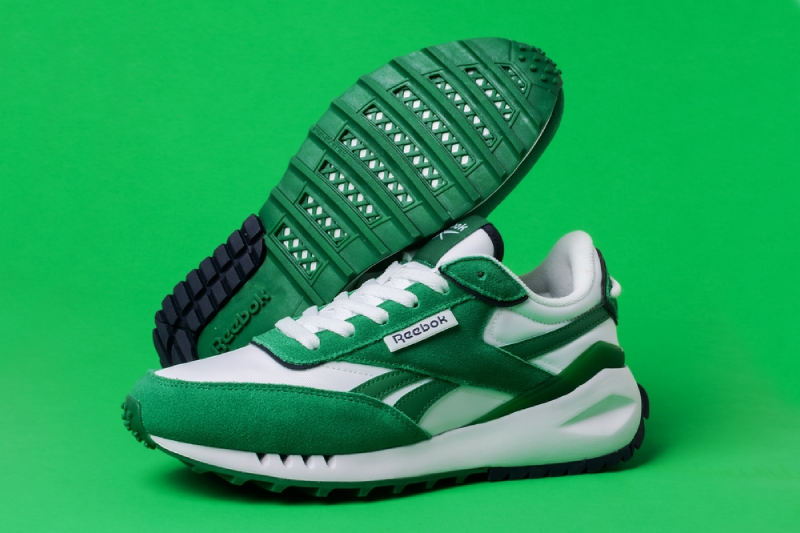 harga sepatu reebok asli