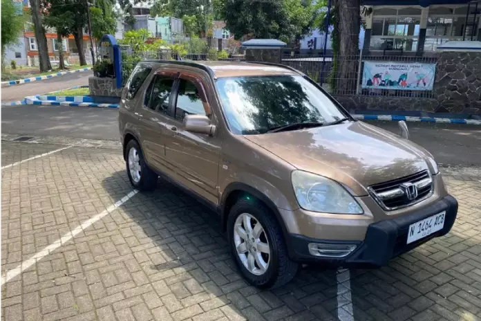 Tertarik Meminang Honda CRV Gen 2? Cek Dulu Plus Minusnya honda crv gen 2