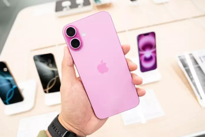 iPhone 16