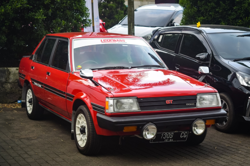 mobil antik