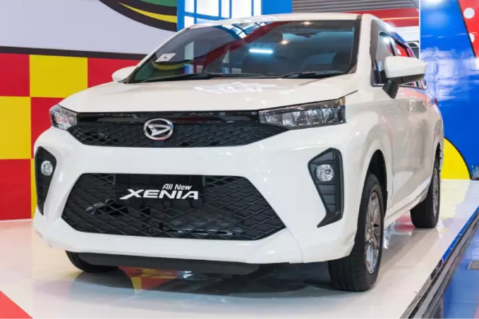 mobil xenia terbaru