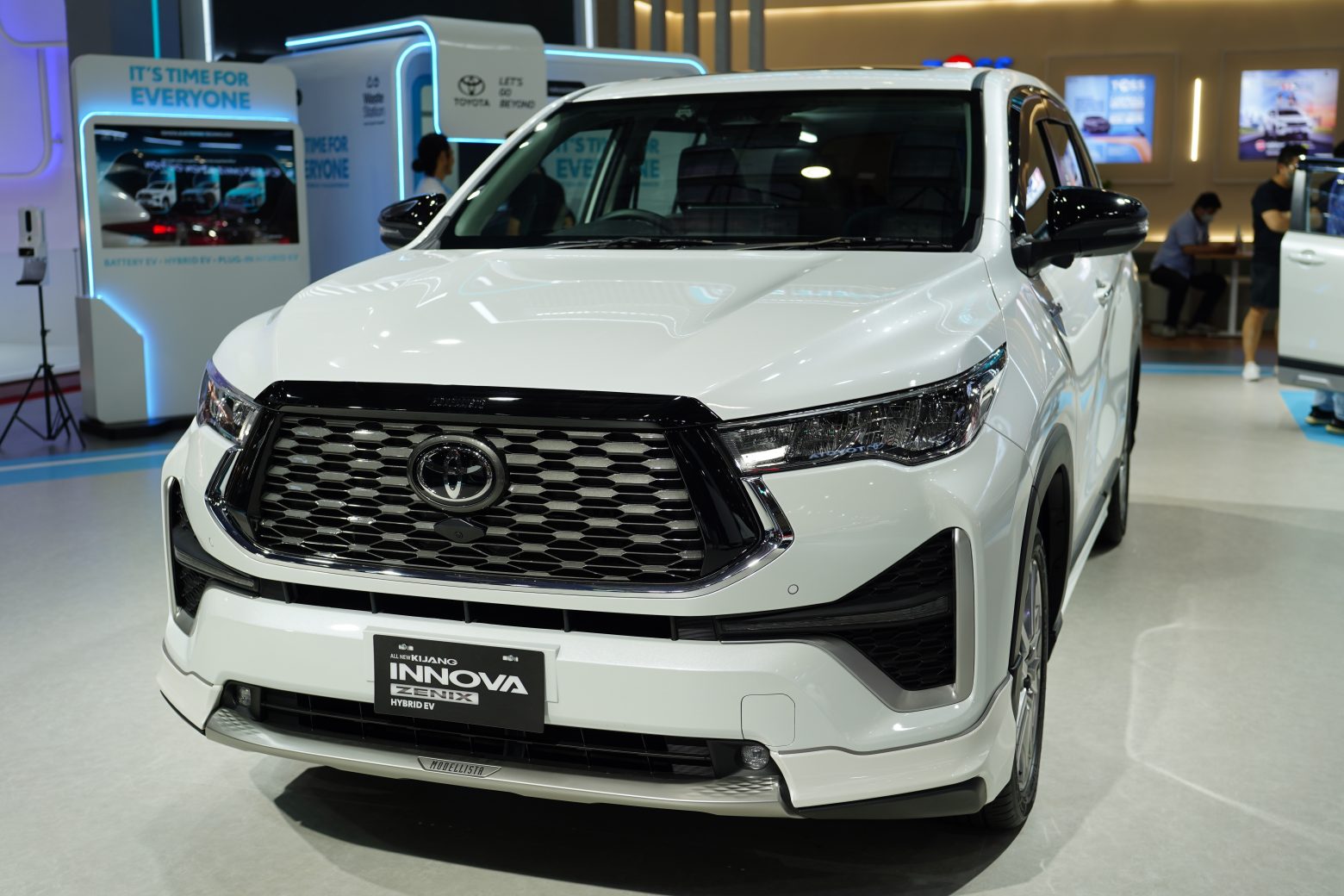 Toyota Kijang Innova Zenix G