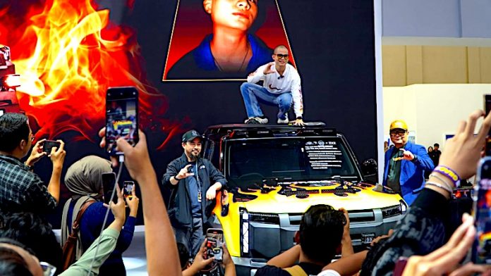 Chery J6 Modifikasi Kolaborasi Cellos & NMAA di GIIAS 2025