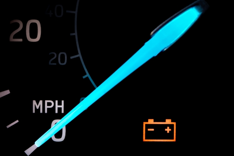 Indikator Aki Menyala