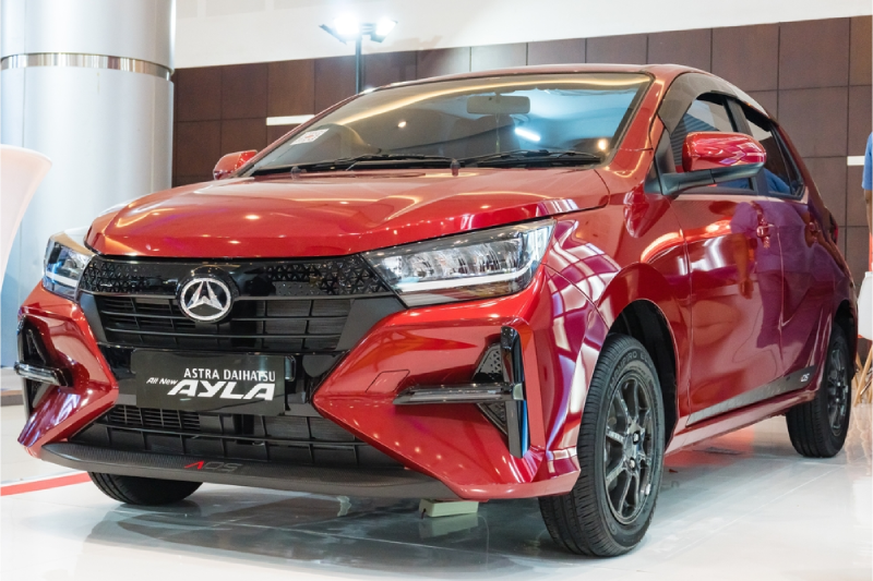 Mobil lincah Ayla