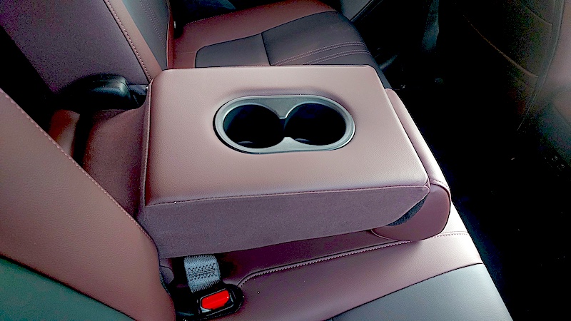 Review Mitsubishi New Xpander Cross