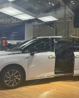 Maxus Mifa 9 Bawa Kursi Pijat Elektrik Super Nyaman Serta Sunroof Panoramic Luas! maxus-mifa-lombardi-edition-giias