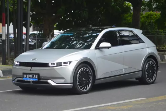 Mana yang Paling Unggul, Hyundai Ioniq 5 atau BYD M6?