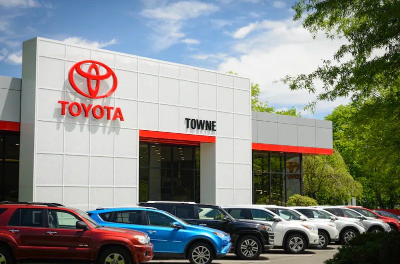 showroom toyota suzuki fronx