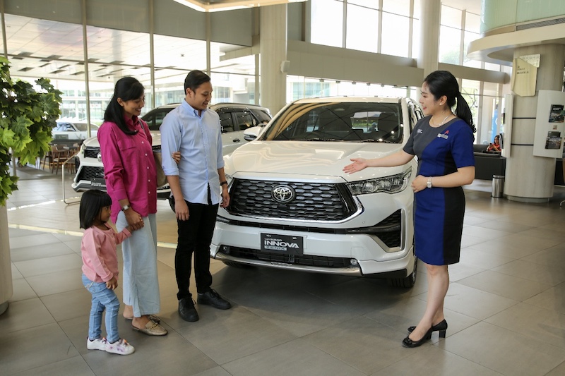 Daftar Harga Mobil Hybrid Toyota di Auto2000