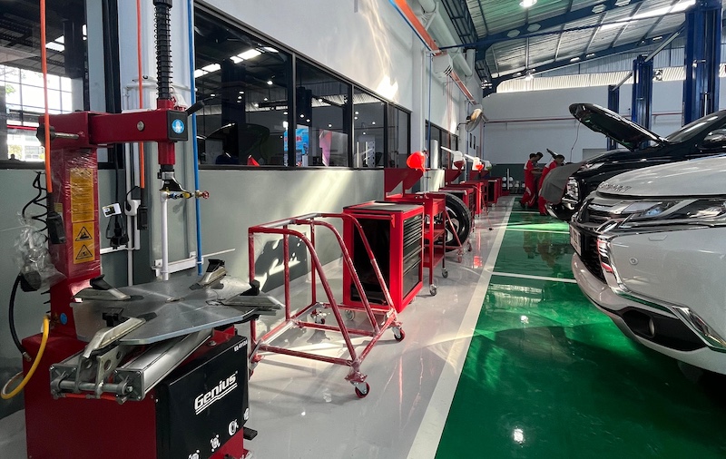Diler Mitsubishi Tanjung Bunga Makassar