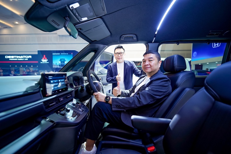 Honda STEP WGN Hybrid Punya 100 Fitur