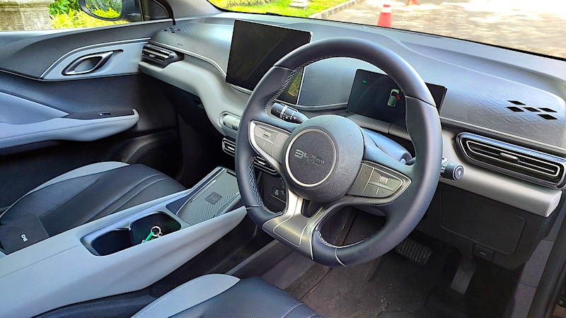 Test Drive BYD Atto 1